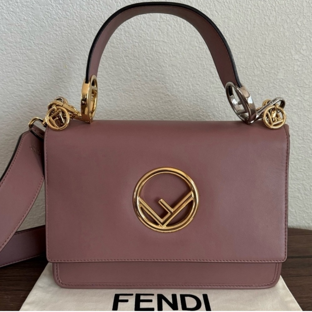 A 268 - 💯% authentic Fendi Kan I F calfskin leather shoulder bag